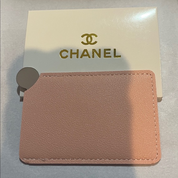 CHANEL PINK CARD HOLDER W/Mirror GWP NIB AUTHENTIC SMALL WALLET 3.5X 2.5”. - Picture 3 of 4